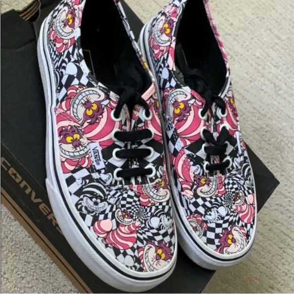 Disney Alice in Wonderland Cheshire Vans - Picture 3 of 12
